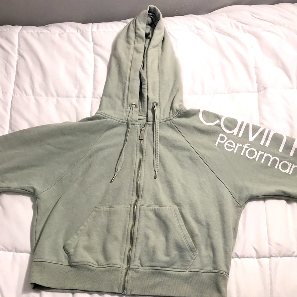 Calvin Klein Zip Up🌸🦋